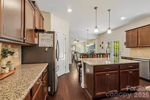2006 Topaz Plaza, Davidson, NC 28036 - Photo 5