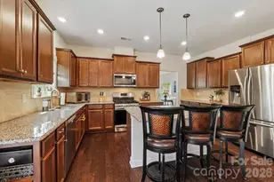 2006 Topaz Plaza, Davidson, NC 28036 - Photo 3