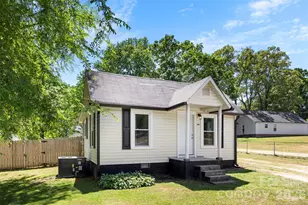 2504 Glenwood St, Kannapolis, NC 28083 - Photo 1