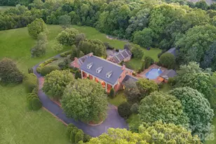 1486 Knolls Dr, Newton, NC 28658 - Photo 5