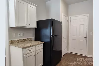 9623 Weikert Road, Charlotte, NC 28215 - Photo 5
