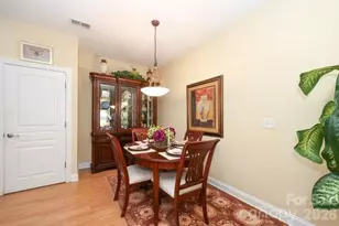 5714 Bradford Lake Ln, Charlotte, NC 28269 - Photo 15