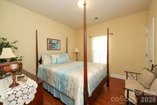5714 Bradford Lake Ln, Charlotte, NC 28269 - Photo 7