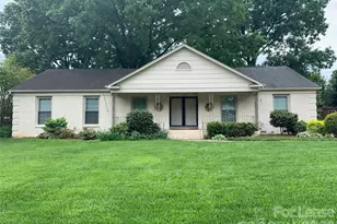 1130 Cheddington Dr, Charlotte, NC 28211 - Photo 1