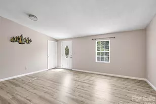 2275 Lamb Mountain Rd, Hendersonville, NC 28792 - Photo 15
