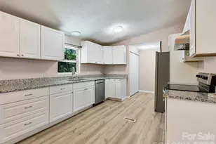 2275 Lamb Mountain Rd, Hendersonville, NC 28792 - Photo 11