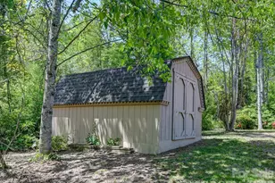 2275 Lamb Mountain Rd, Hendersonville, NC 28792 - Photo 25
