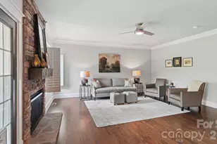 1764 Dunkirk Dr, Charlotte, NC 28203 - Photo 9