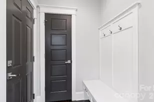 1764 Dunkirk Dr, Charlotte, NC 28203 - Photo 17