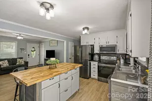 2060 Barringer Cir, Newton, NC 28658 - Photo 11