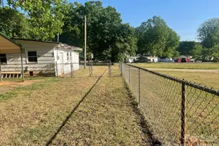 119 Pine St, Badin, NC 28009 - Photo 31
