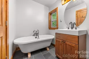 1146 Thomas Br Rd, Marshall, NC 28753 - Photo 7