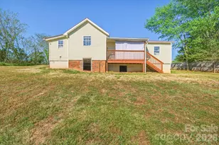 103 J A Ross St, Morganton, NC 28655 - Photo 3