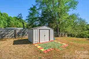 103 J A Ross St, Morganton, NC 28655 - Photo 7