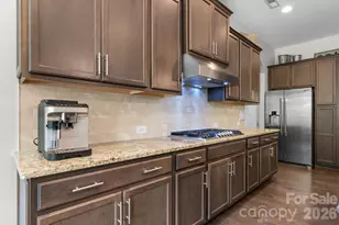 1013 Torrens Dr, Wesley Chapel, NC 28110 - Photo 7