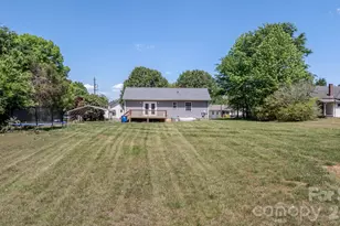 103 1st Ave NW, Hildebran, NC 28637 - Photo 17