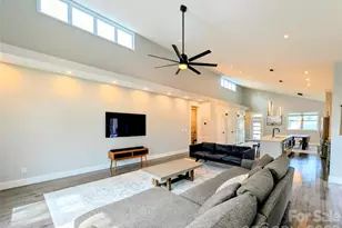 206 Flathouse Dr, Asheville, NC 28804 - Photo 11