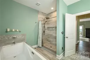 467 Crystal Heights Dr, Hendersonville, NC 28379 - Photo 31