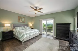 467 Crystal Heights Dr, Hendersonville, NC 28379 - Photo 25