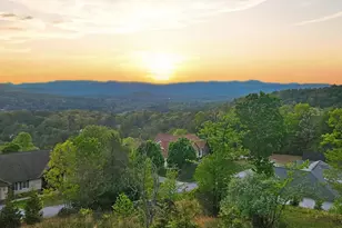467 Crystal Heights Dr, Hendersonville, NC 28379 - Photo 43