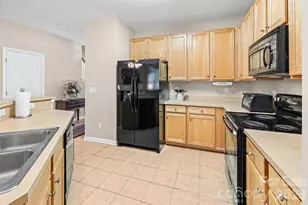 932 Coffee Tree Ln, Rock Hill, SC 29732 - Photo 9