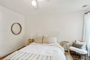 3302 Selwyn Farms Ln, Charlotte, NC 28209 - Photo 3