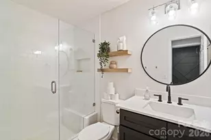 3302 Selwyn Farms Ln, Charlotte, NC 28209 - Photo 5