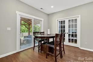 17234 Cambridge Woods Ct, Charlotte, NC 28277 - Photo 15