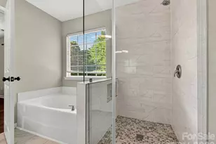 17234 Cambridge Woods Ct, Charlotte, NC 28277 - Photo 23