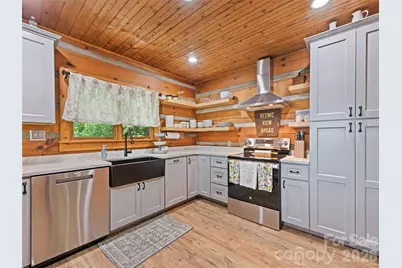 1073 Lentini Drive, Waynesville, NC 28785 - Photo 9