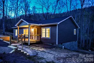 784 Bearwallow Mountain Rd, Hendersonville, NC 28792 - Photo 5