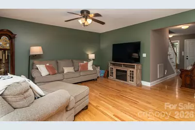 1091 Rollingwood Drive, Claremont, NC 28610 - Photo 11