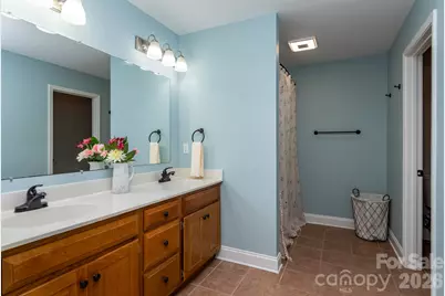 1091 Rollingwood Drive, Claremont, NC 28610 - Photo 13