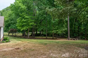 1091 Rollingwood Dr, Claremont, NC 28610 - Photo 19
