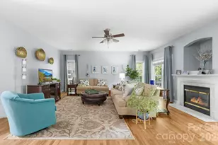 8812 Kingston Forest Dr, Charlotte, NC 28277 - Photo 17