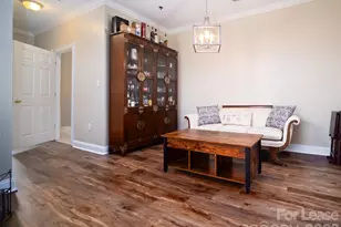 5609 Fairview Rd, Charlotte, NC 28209 - Photo 7