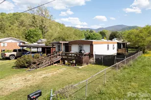 114 Brook St, Waynesville, NC 28786 - Photo 9