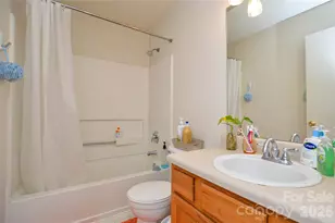 9810 Campus Walk Ln, Charlotte, NC 28262 - Photo 15