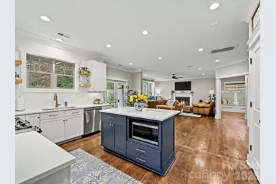 916 Essex Street, Charlotte, NC 28205 - Photo 11