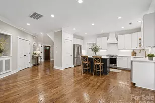 916 Essex St, Charlotte, NC 28205 - Photo 9