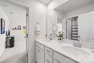 12111 Bishop Castle Dr, Charlotte, NC 28273 - Photo 15