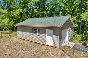 1249 Melvin Hill Rd, Campobello, SC 29322 - Photo 7