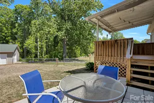1249 Melvin Hill Rd, Campobello, SC 29322 - Photo 29