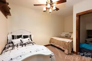 716 Peppervine Cir, Brevard, NC 28712 - Photo 19