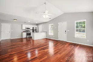10012 Rockwood Rd, Charlotte, NC 28215 - Photo 3