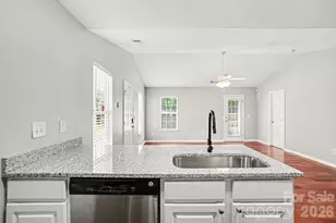 10012 Rockwood Rd, Charlotte, NC 28215 - Photo 9
