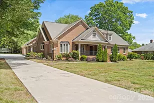13815 Holgate Hill Dr, Mint Hill, NC 28227 - Photo 3