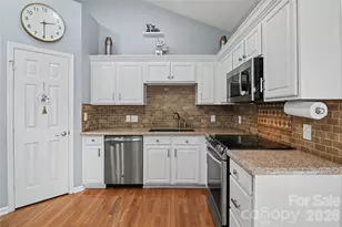 6225 Sid Crane Dr, Charlotte, NC 28216 - Photo 15