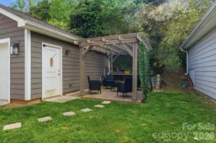 8737 Aspinwall Dr, Charlotte, NC 28216 - Photo 33