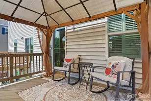 2527 Grantham Place Dr, Fort Mill, SC 29715 - Photo 15